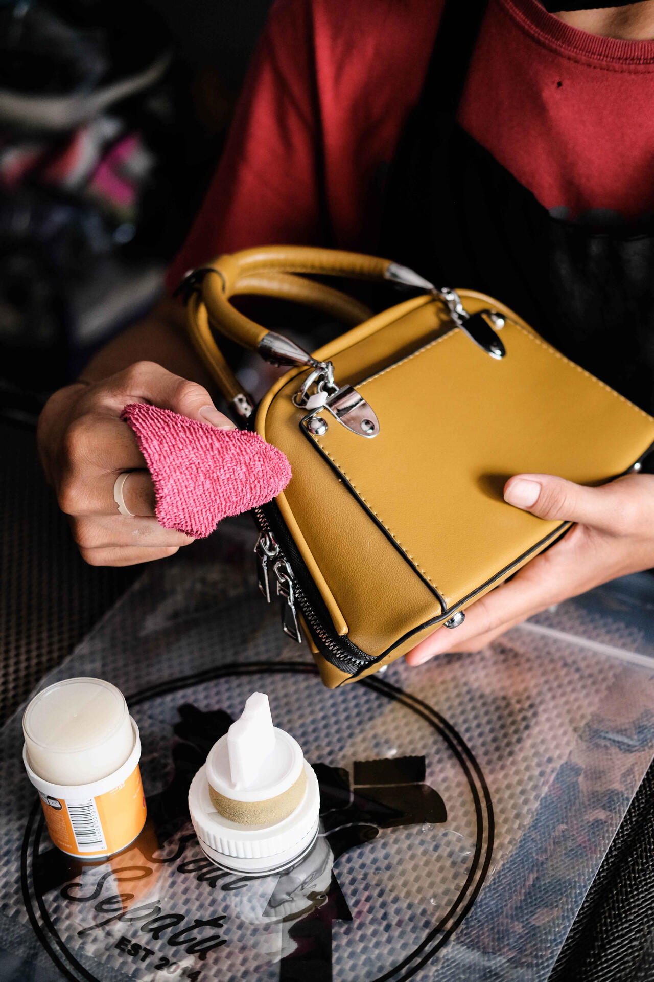 SoulSepatu-Bag-Cleaning